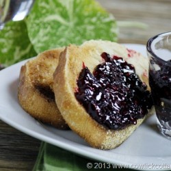 Homemade Blackberry Jam for the Uninitiated